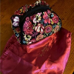 New with box Vera Bradley 25th anniversary purse 👛